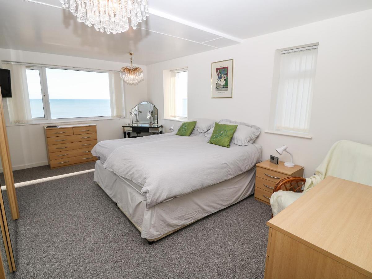 Sea View Apartment Pwllheli Kültér fotó