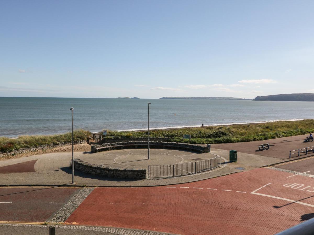 Sea View Apartment Pwllheli Kültér fotó