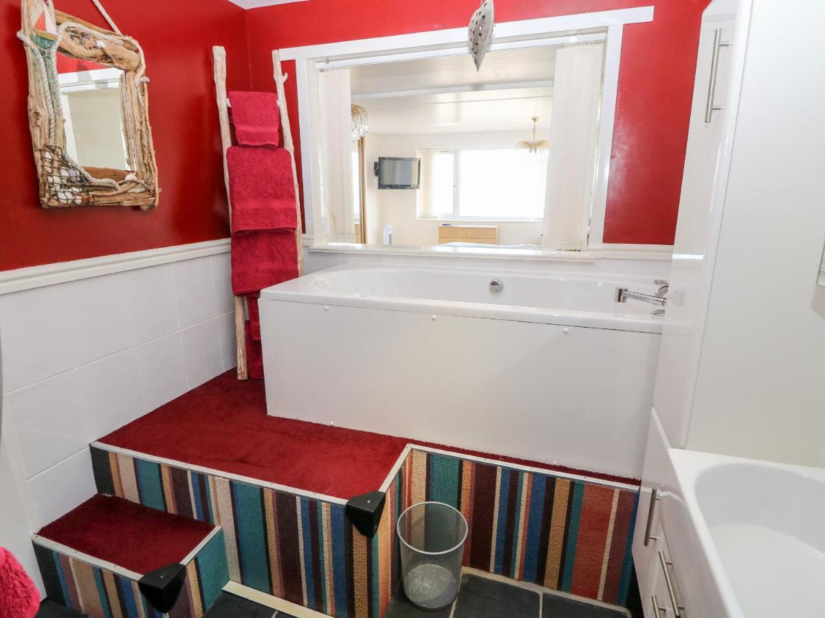 Sea View Apartment Pwllheli Kültér fotó